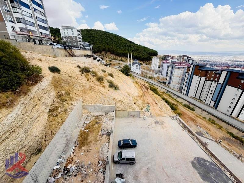 Reos Gayrimenkul'den K.çevre Yolunda Sıfır Geniş Satılık 2+1 — fotoğraf 8