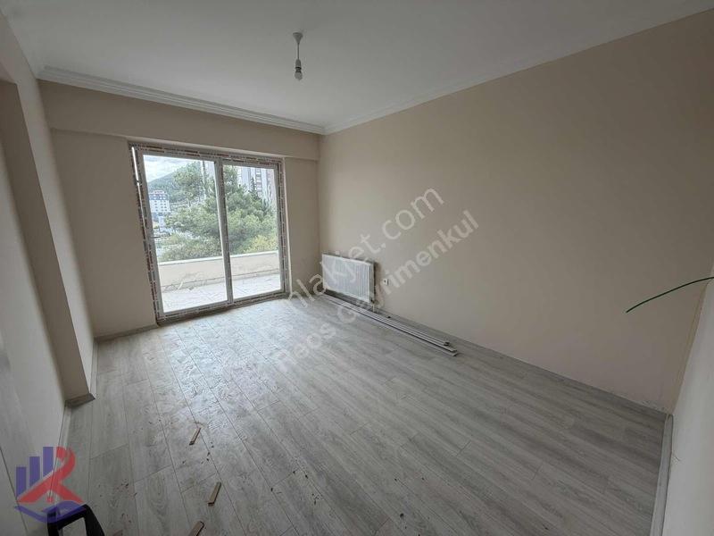 Reos Gayrimenkul'den K.çevre Yolunda Sıfır Geniş Satılık 2+1 — fotoğraf 10