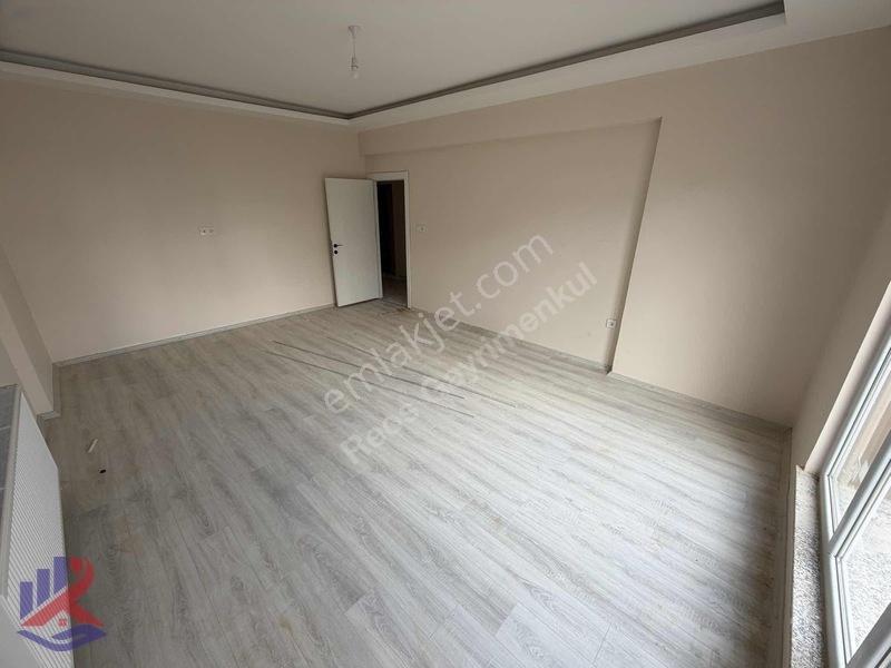 Reos Gayrimenkul'den K.çevre Yolunda Sıfır Geniş Satılık 2+1 — fotoğraf 15