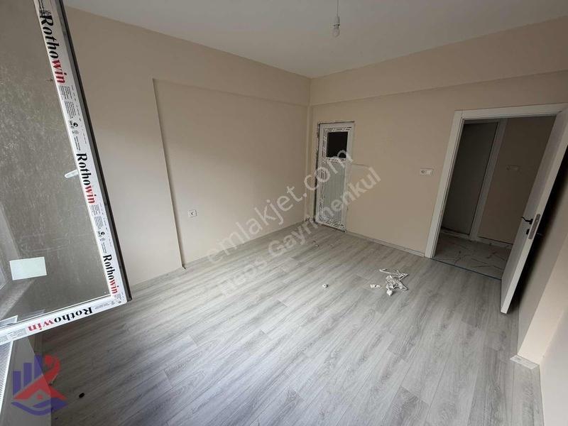 Reos Gayrimenkul'den K.çevre Yolunda Sıfır Geniş Satılık 2+1 — fotoğraf 17