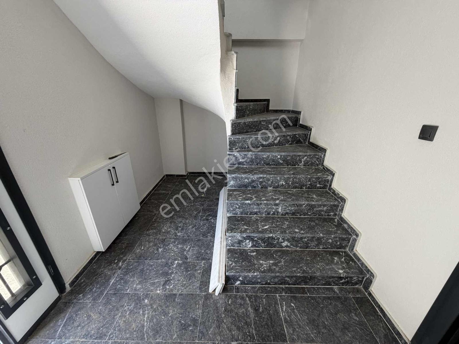 Dağlı Gayrimenkul'den|nezih|ve|sakin|bölgede|2+1|sıfır~daire — fotoğraf 12