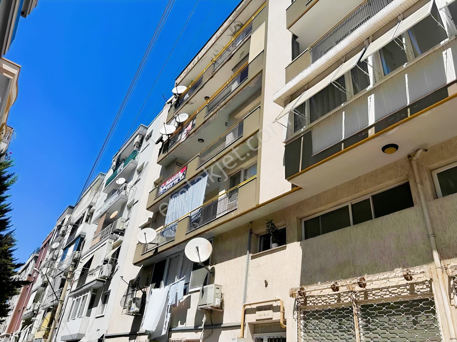 Karşıyaka Demirköprü Alt Geçit Yakını Satılık 3+1 Boş Daire — fotoğraf 26