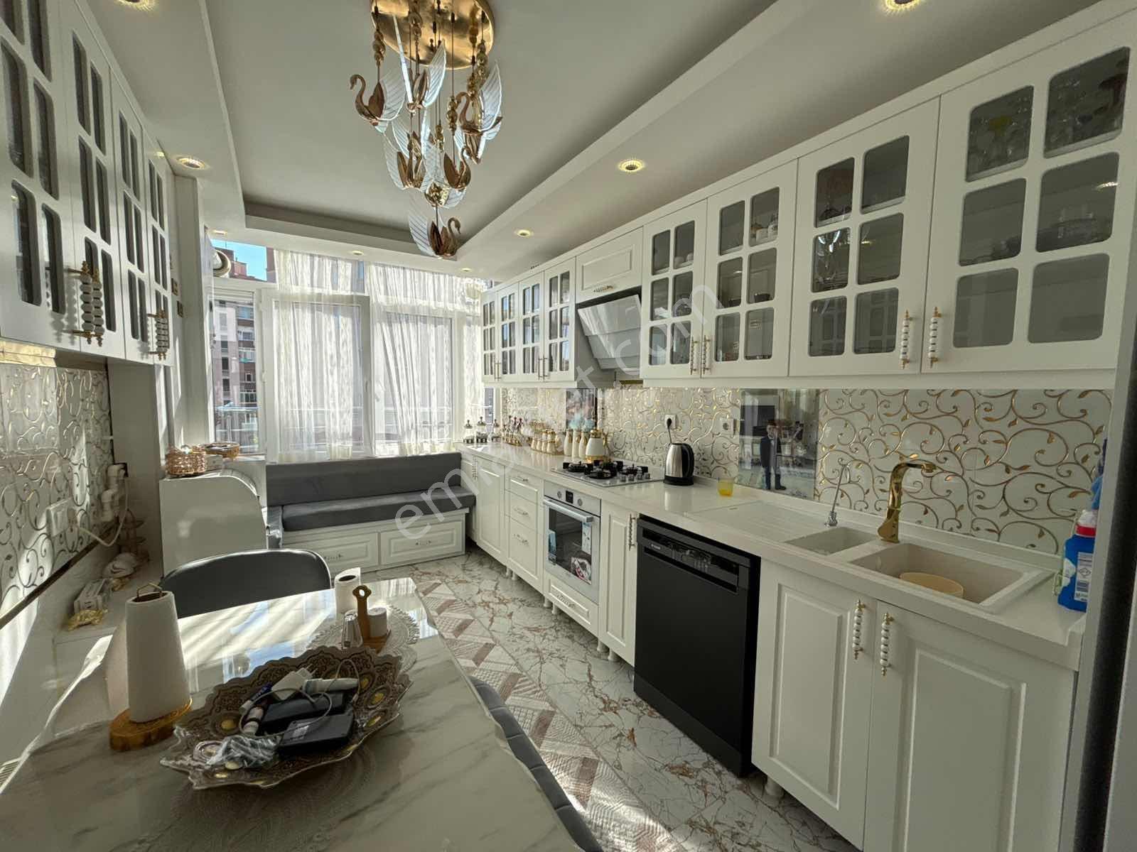 Gültepe Mahallesi 3+1 Full Yapılı Acil Satılık Daire — fotoğraf 5