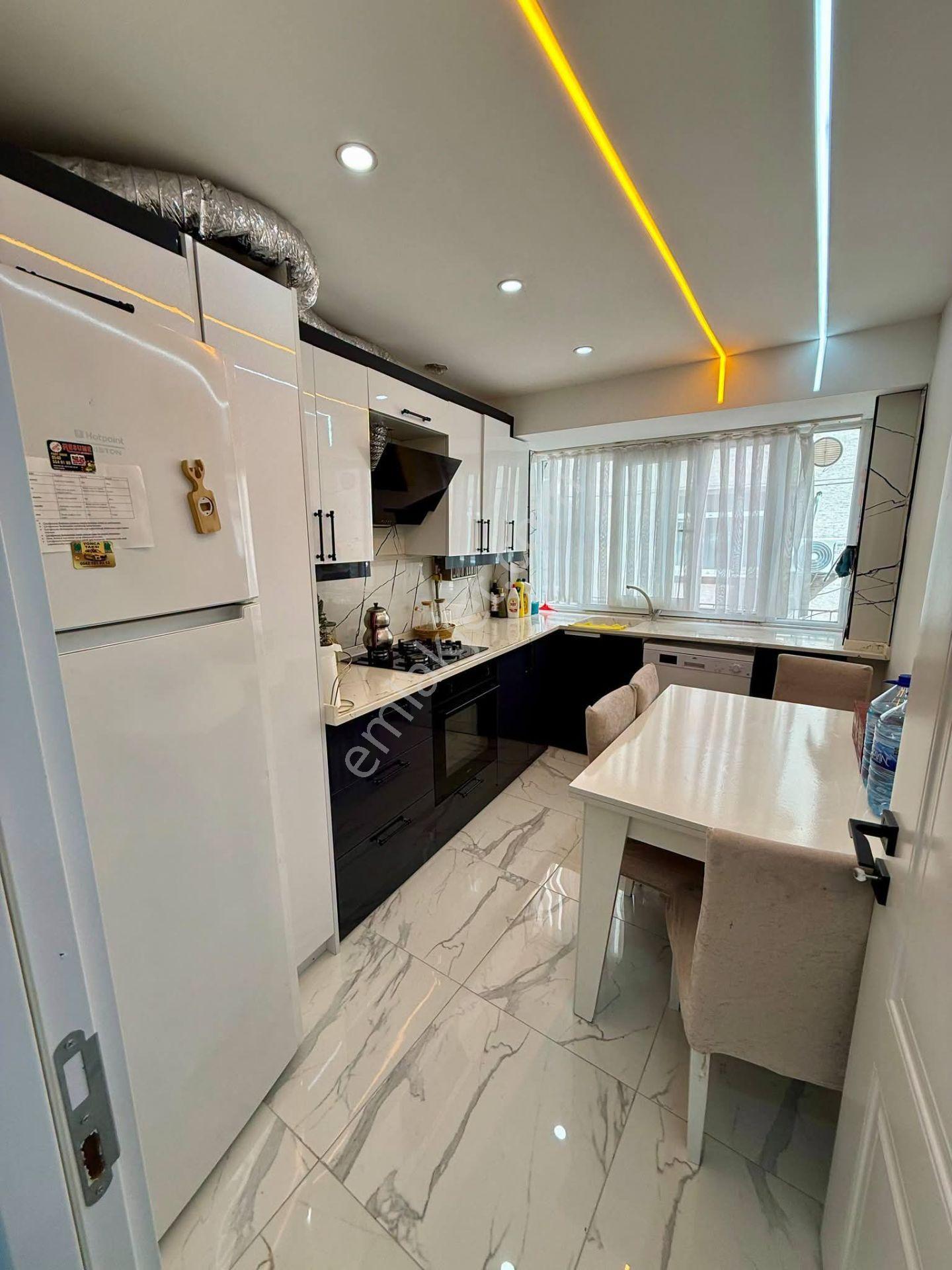 Samsun İlkadım Yenidoğan Mahallesi'nde İçi Yapılı 1.kat 2+1 Satılık Daire — fotoğraf 16