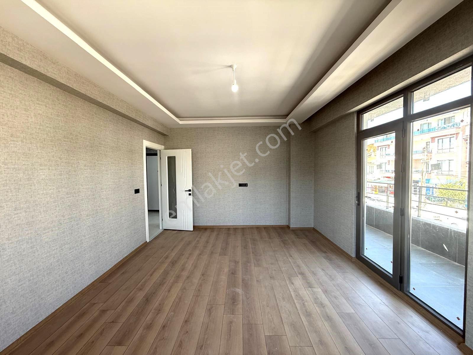 Tramvaya Yakın Dumlupınarda 2+1 Geniş Satılık Daire — fotoğraf 3