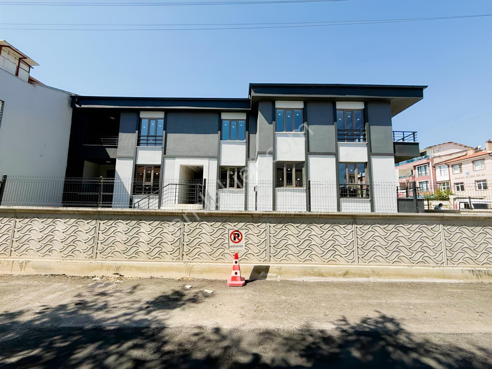 Tramvaya Yakın Dumlupınarda 2+1 Geniş Satılık Daire — fotoğraf 37