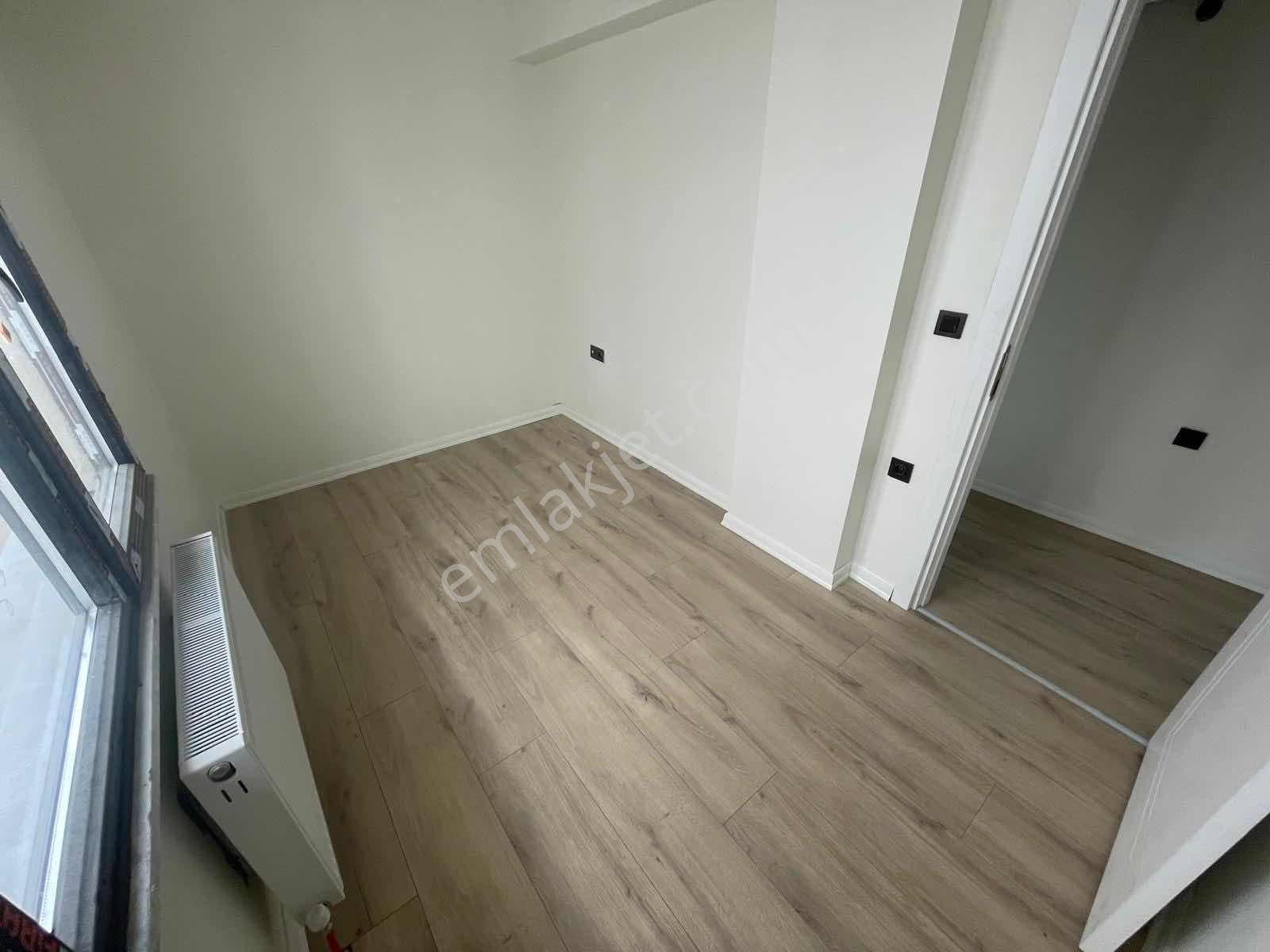 Emin Gayrimenkulden Mahmutbey Metro Dibi Sıfır Binada 2+1 Daire — fotoğraf 3