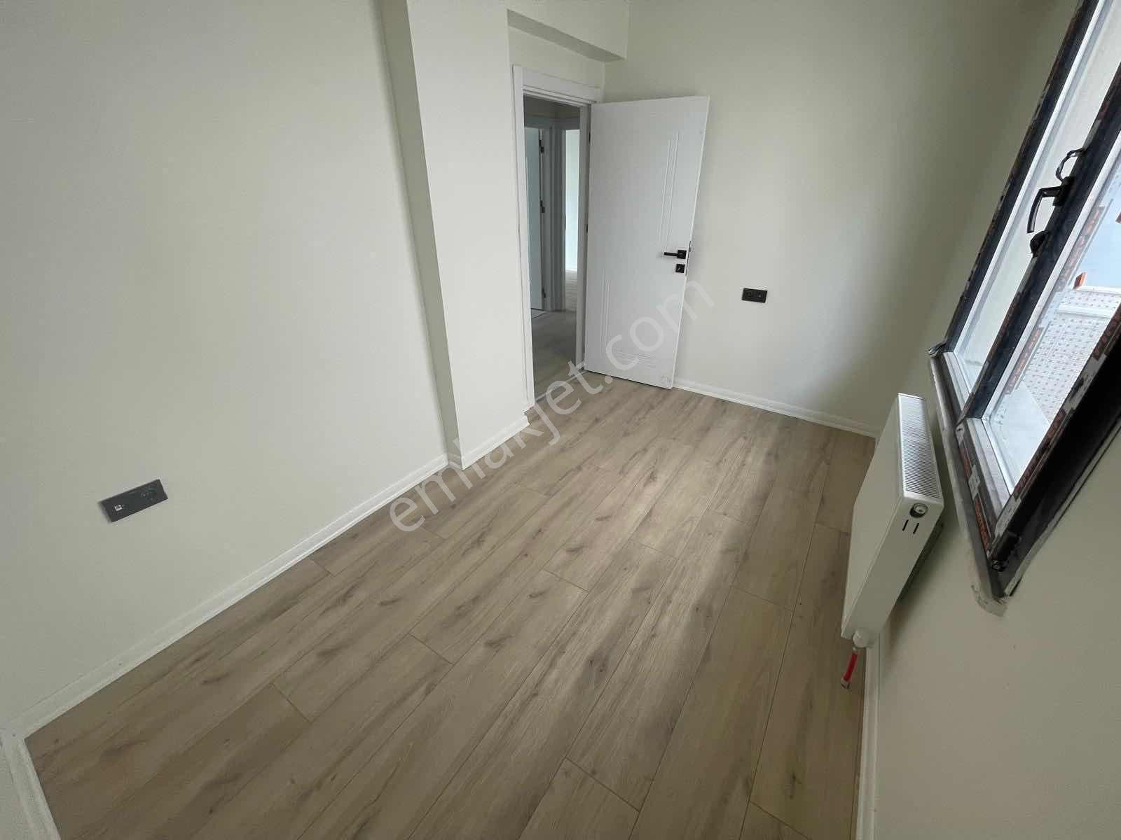 Emin Gayrimenkulden Mahmutbey Metro Dibi Sıfır Binada 2+1 Daire — fotoğraf 4