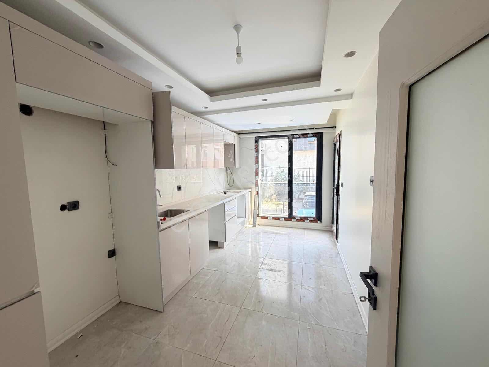 Emin Gayrimenkulden Mahmutbey Metro Dibi Sıfır Binada 2+1 Daire — fotoğraf 5