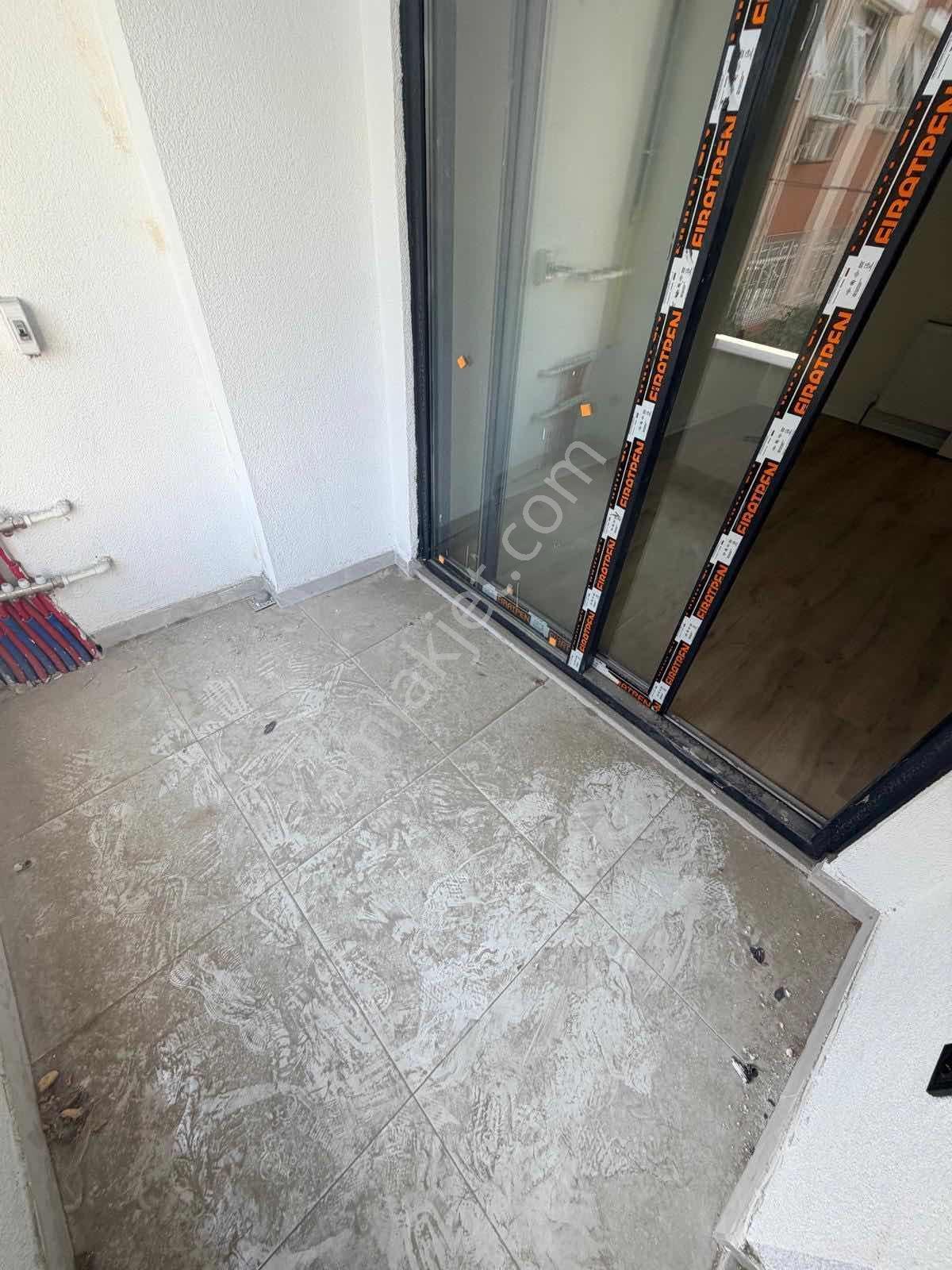 Emin Gayrimenkulden Mahmutbey Metro Dibi Sıfır Binada 2+1 Daire — fotoğraf 11