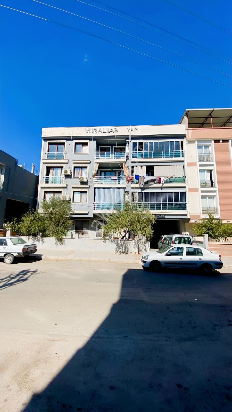 Buca Kuruçeşme Mahallesinde 2+0 Satılık Daire — fotoğraf 23