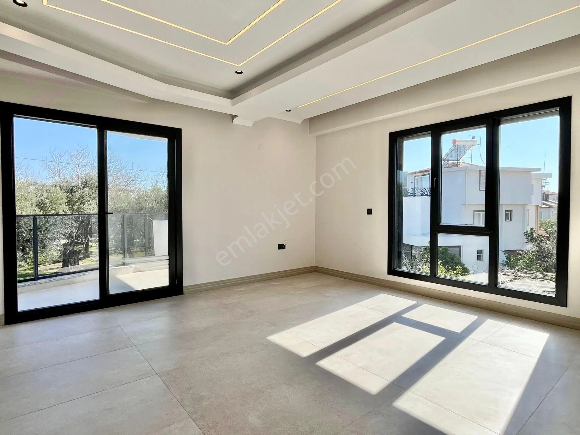 ꧁ay Emlaktan꧂avcılar Fener'de Denize 200 Metre Satılık 2+1 Otoparklı Özel Bahçeli Lüks Daire — fotoğraf 10