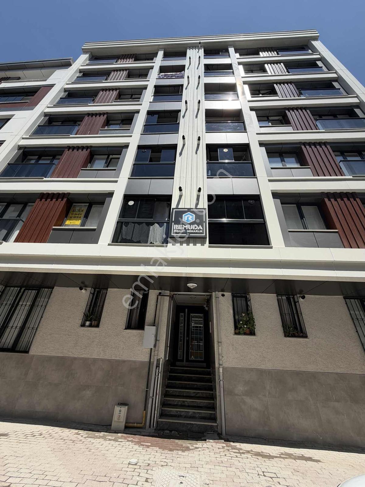 Re/max Fırtınadan Haznedarda Satılık Lüks 3+1 Daire — fotoğraf 3