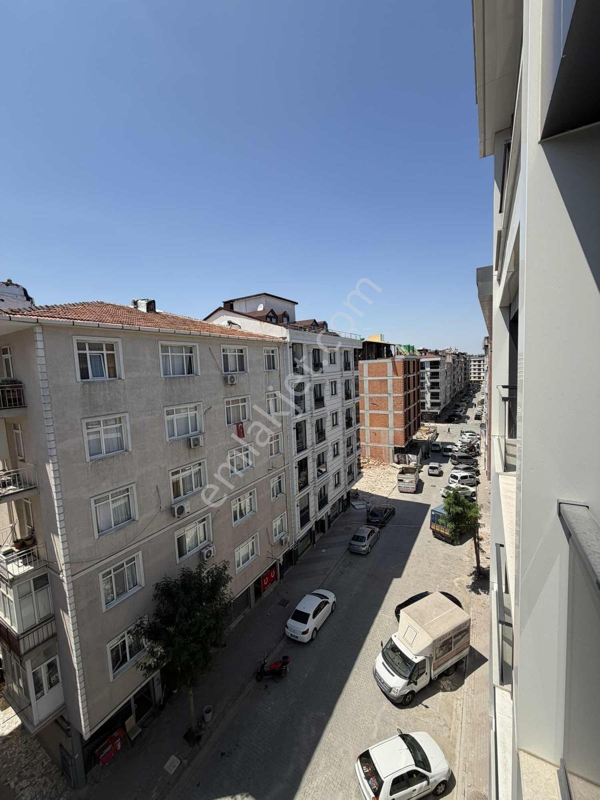 Re/max Fırtınadan Haznedarda Satılık Lüks 3+1 Daire — fotoğraf 17
