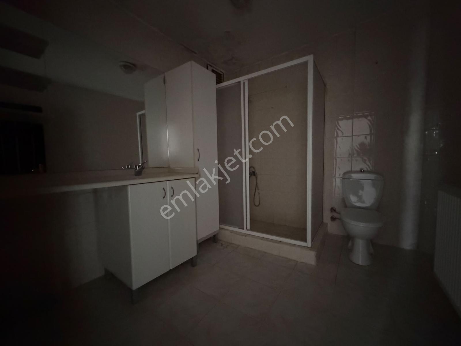 Mehmet Zengin'den Site İçinde Asansörlü 3+1 Ptotokol Yolu Yakını — fotoğraf 26