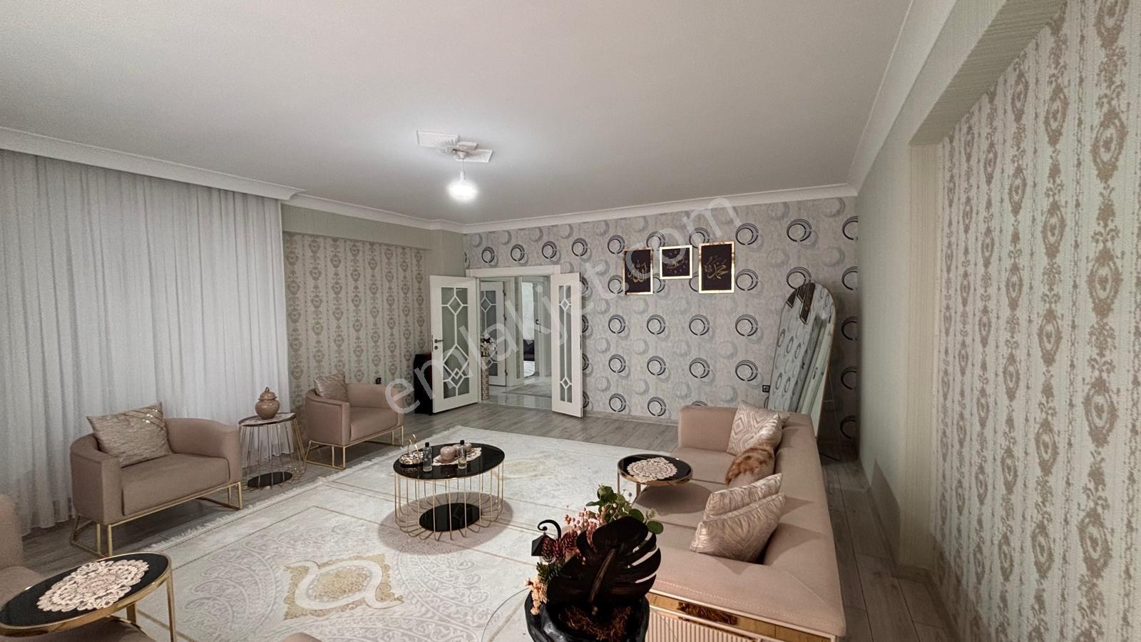 Diclekent Şark Konaklarında Satılık 4+1 | Net 210 M² | 3 Cepheli — fotoğraf 4