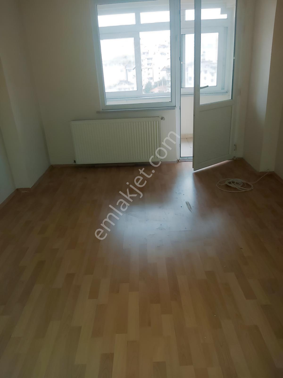İçerenköy De Geniş Dubleks Çift Girişli Katta Tek 230 M2 Daire — fotoğraf 11
