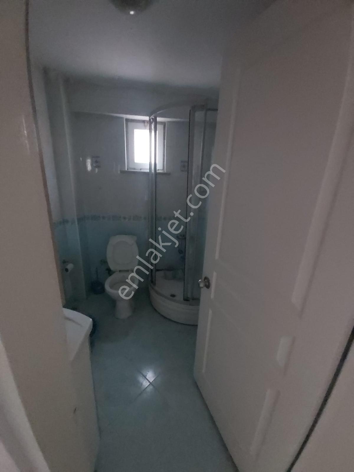 İçerenköy De Geniş Dubleks Çift Girişli Katta Tek 230 M2 Daire — fotoğraf 15