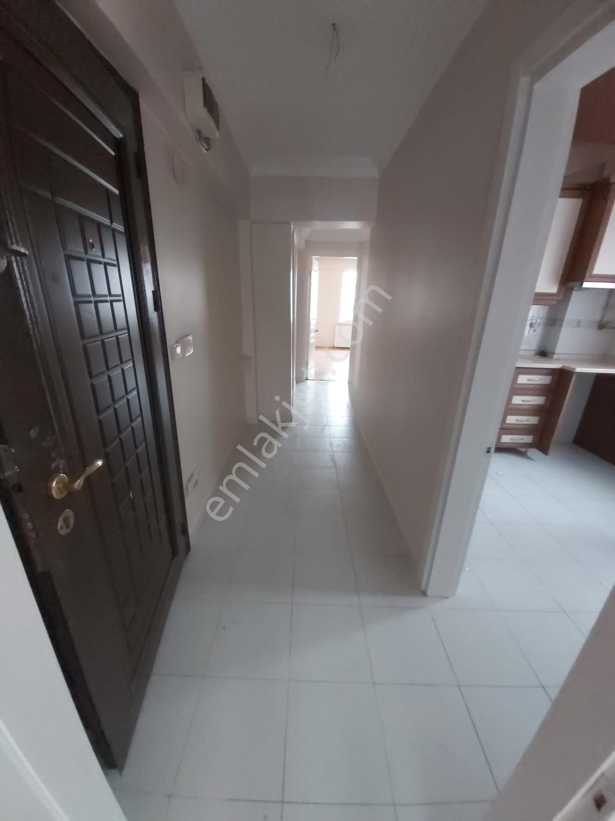 İçerenköy De Geniş Dubleks Çift Girişli Katta Tek 230 M2 Daire — fotoğraf 16