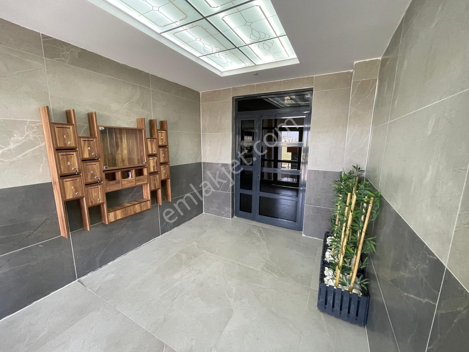 Beyhekim Cad. Adapark Karşısı Giyinme Odalı 2.5+1 Satılık Daire — fotoğraf 2