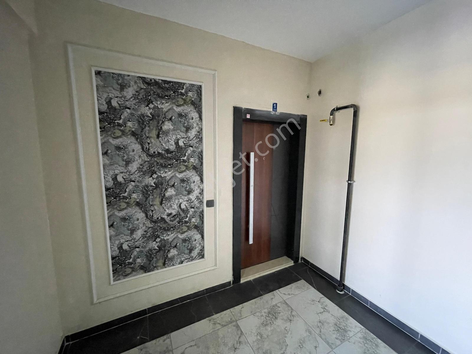 Beyhekim Cad. Adapark Karşısı Giyinme Odalı 2.5+1 Satılık Daire — fotoğraf 3
