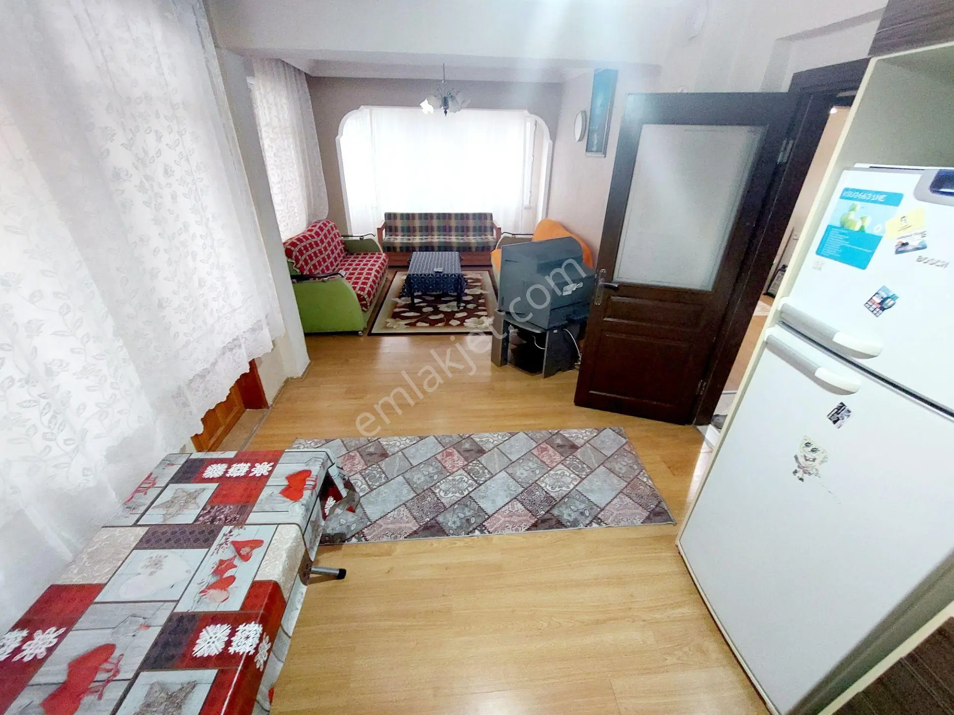 Akçay Merkezde Denize Kordona Yakın 2+1 Satılık Daire