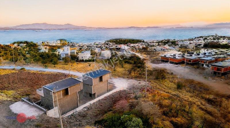 Çandarlıda Full Deniz Manzaralı 160m2 Bahçeli Ultra Lüks Villa — fotoğraf 8