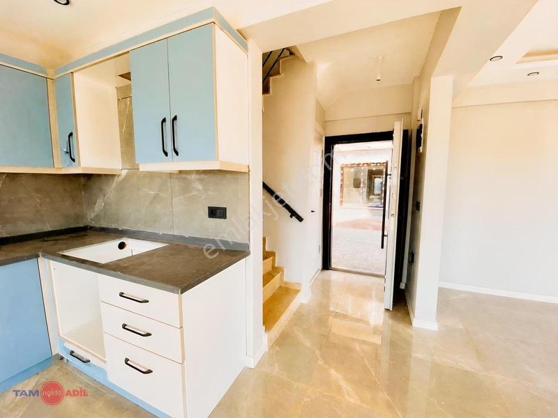 Çandarlıda Full Deniz Manzaralı 160m2 Bahçeli Ultra Lüks Villa — fotoğraf 13
