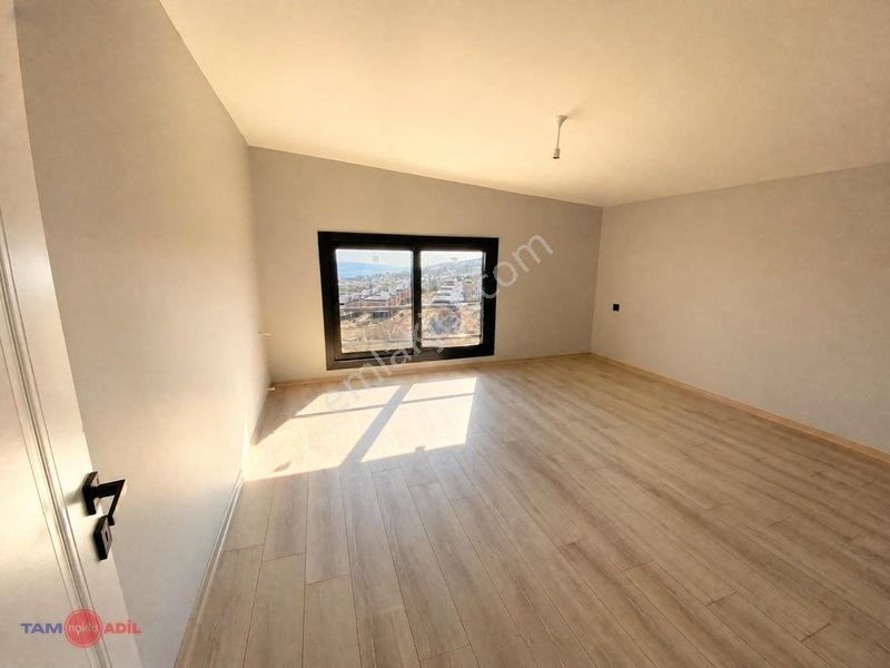 Çandarlıda Full Deniz Manzaralı 160m2 Bahçeli Ultra Lüks Villa — fotoğraf 29