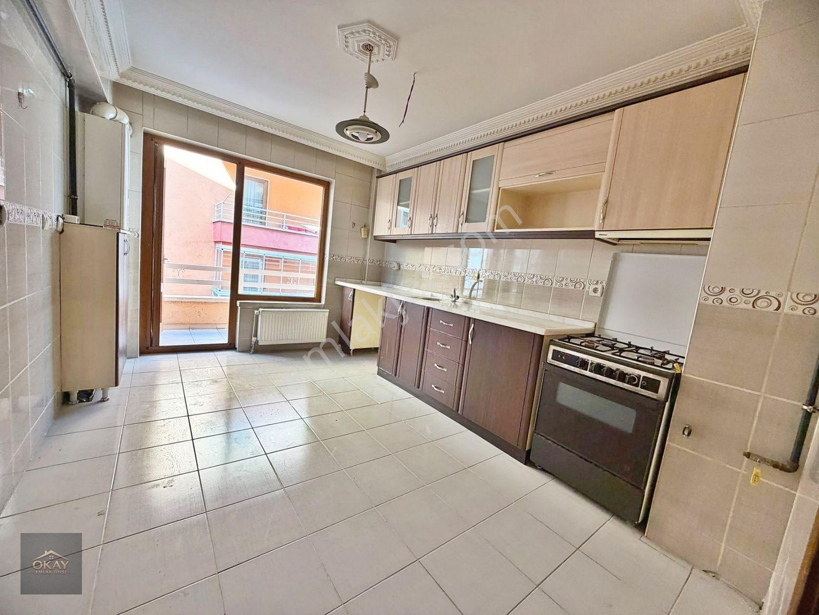 Celal Esat Arseven Cadde Paraleri 1. Ara Kat'ta Geniş 3+1 145m² — fotoğraf 4