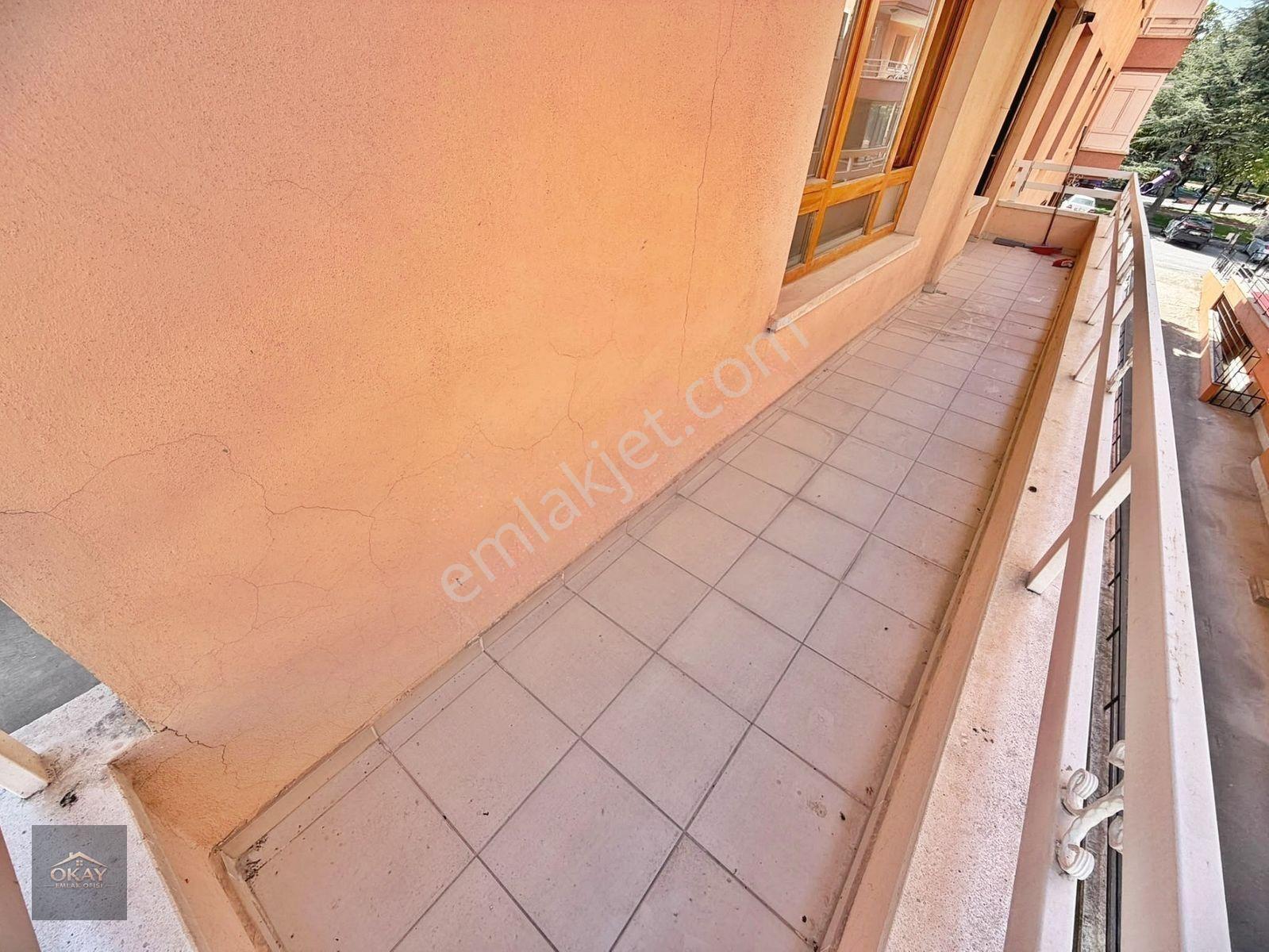 Celal Esat Arseven Cadde Paraleri 1. Ara Kat'ta Geniş 3+1 145m² — fotoğraf 8