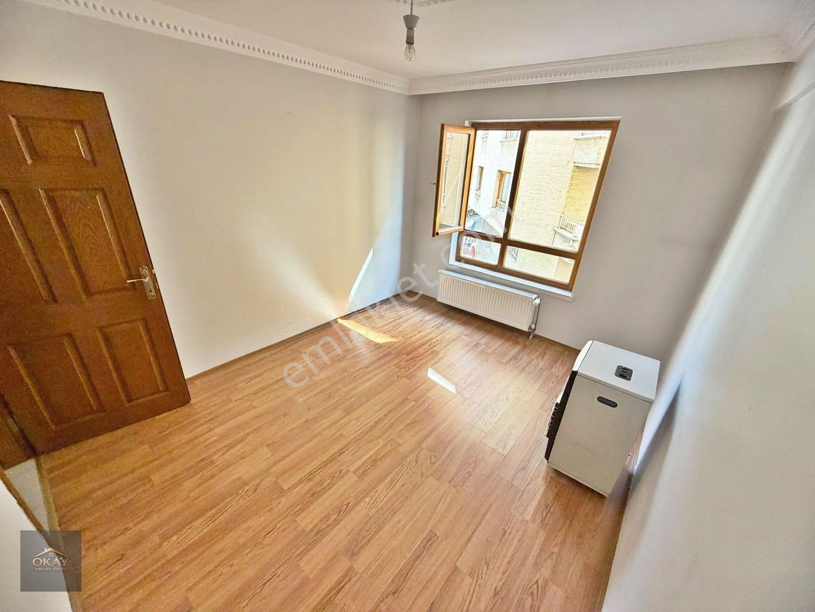 Celal Esat Arseven Cadde Paraleri 1. Ara Kat'ta Geniş 3+1 145m² — fotoğraf 20
