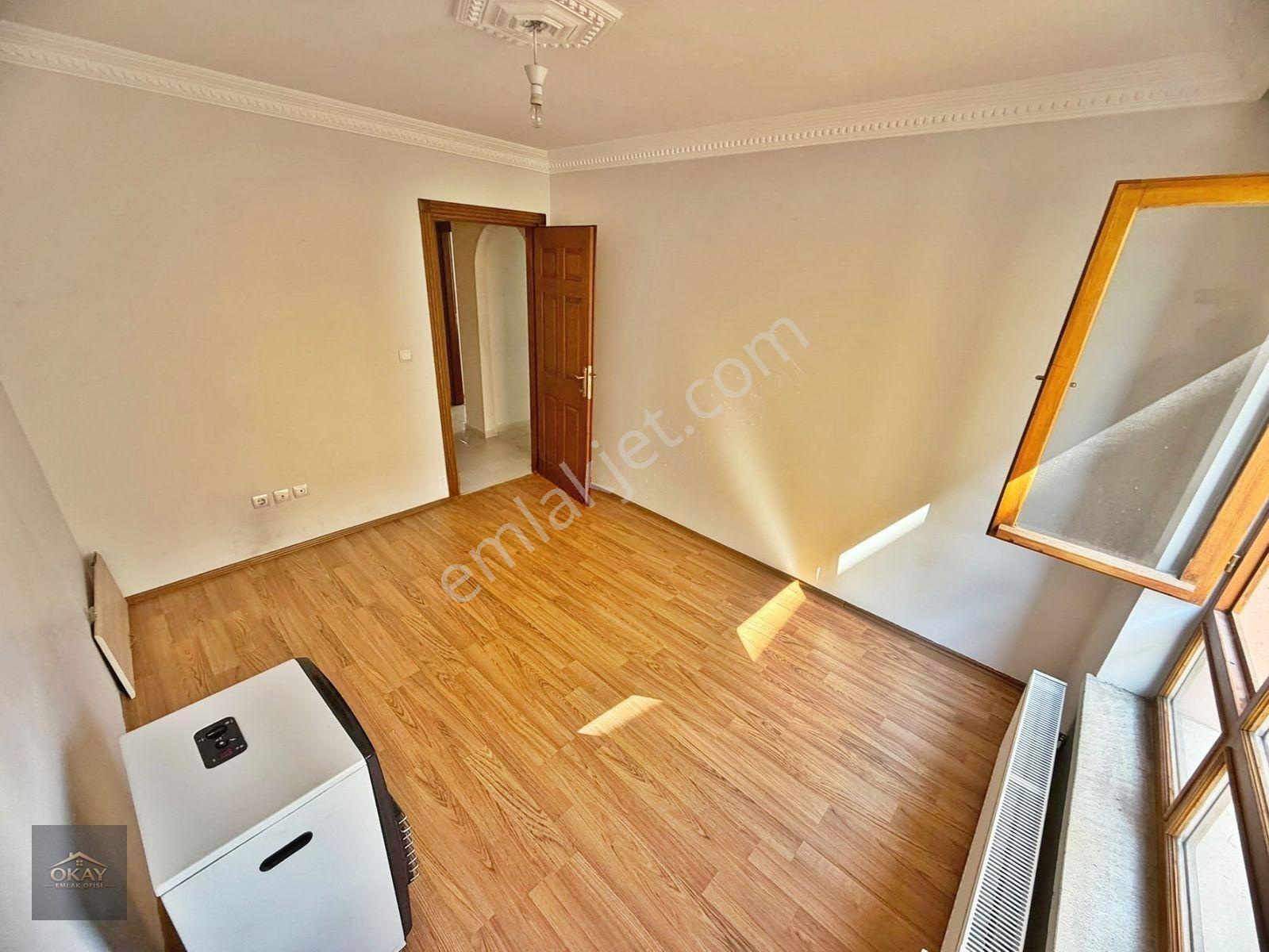 Celal Esat Arseven Cadde Paraleri 1. Ara Kat'ta Geniş 3+1 145m² — fotoğraf 21