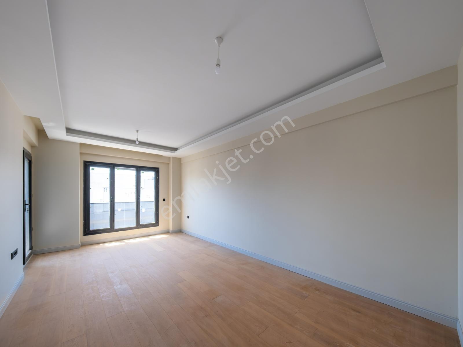 Bornova'da Yeni Binada Site İçerisinde Sıfır Satılık 3+1 Daire — fotoğraf 4