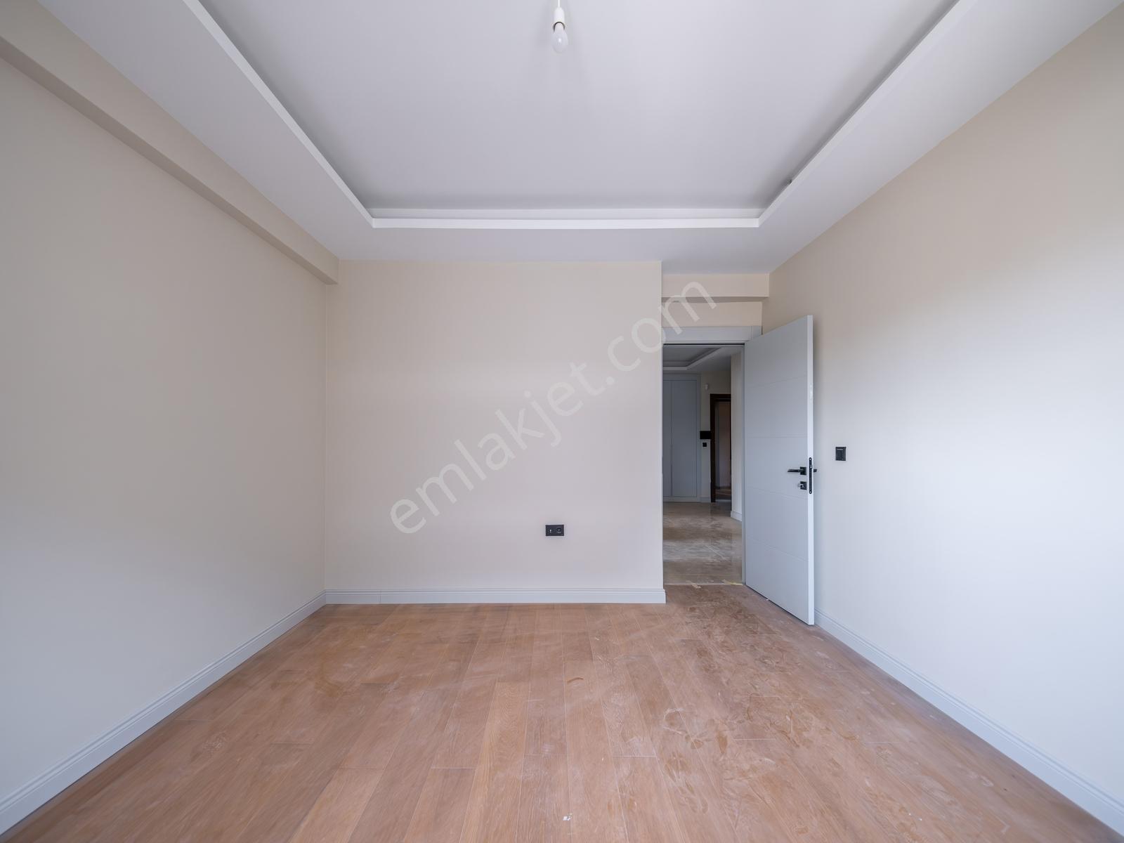Bornova'da Yeni Binada Site İçerisinde Sıfır Satılık 3+1 Daire — fotoğraf 21