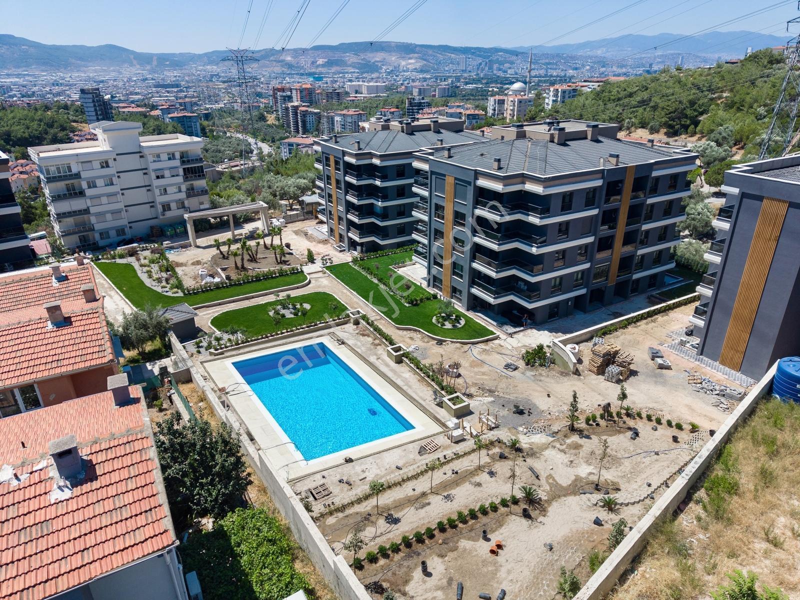 Bornova'da Yeni Binada Site İçerisinde Sıfır Satılık 3+1 Daire — fotoğraf 30