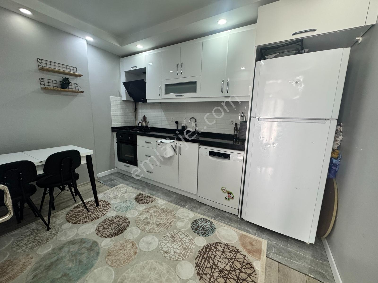 *çevrem* Sultan Murat'da Harika Konumda Yatırıma Uygun 2+1 85m² — fotoğraf 9
