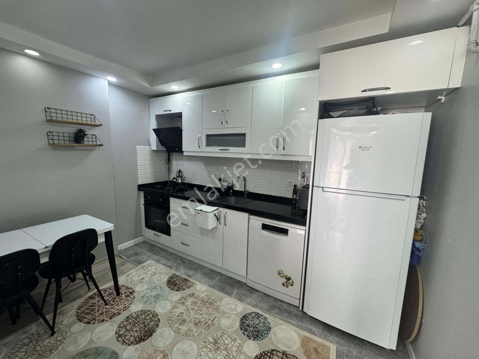 *çevrem* Sultan Murat'da Harika Konumda Yatırıma Uygun 2+1 85m² — fotoğraf 13