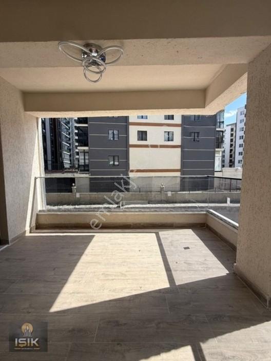 Işık Gayrimenkul'den Yıldızkent'te Satılık 4+1 Daire — fotoğraf 6