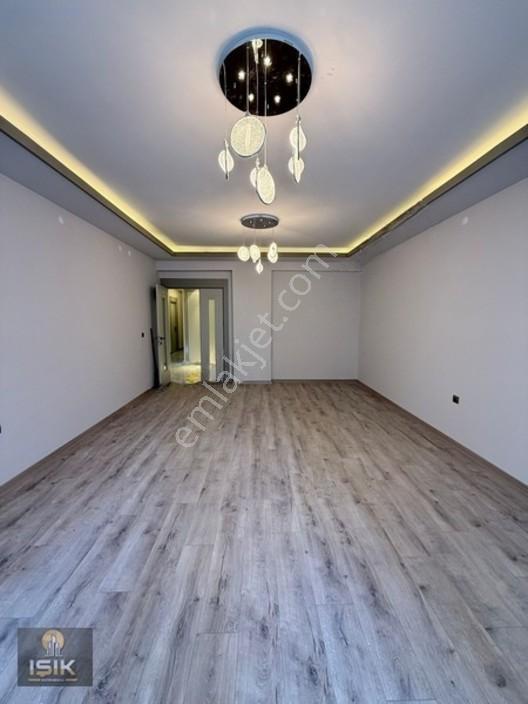 Işık Gayrimenkul'den Yıldızkent'te Satılık 4+1 Daire — fotoğraf 8