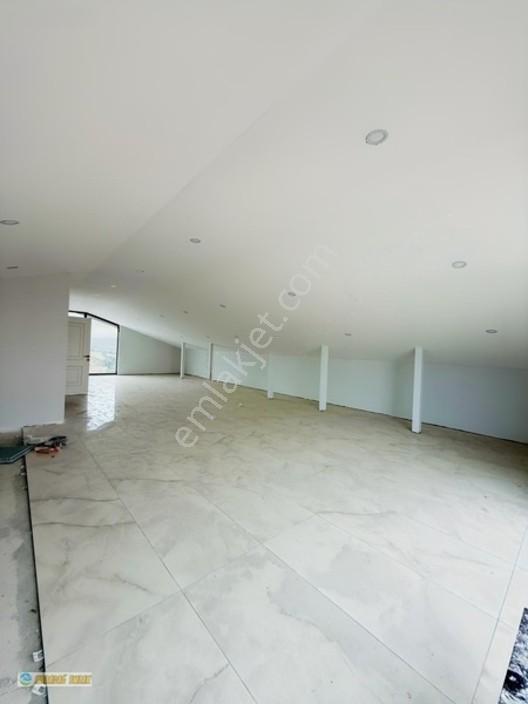 Karadağ Gayrimenkulden Nilüfer Özlüce'de 4 Katlı Sıfır Villa — fotoğraf 14