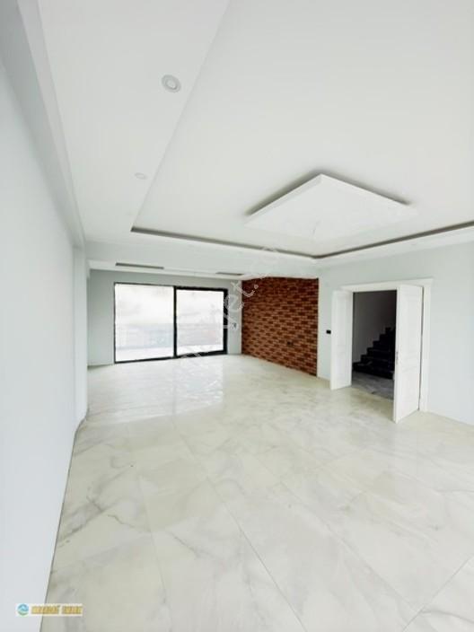 Karadağ Gayrimenkulden Nilüfer Özlüce'de 4 Katlı Sıfır Villa — fotoğraf 21