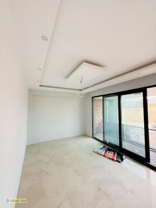 Karadağ Gayrimenkulden Nilüfer Özlüce'de 4 Katlı Sıfır Villa — fotoğraf 25
