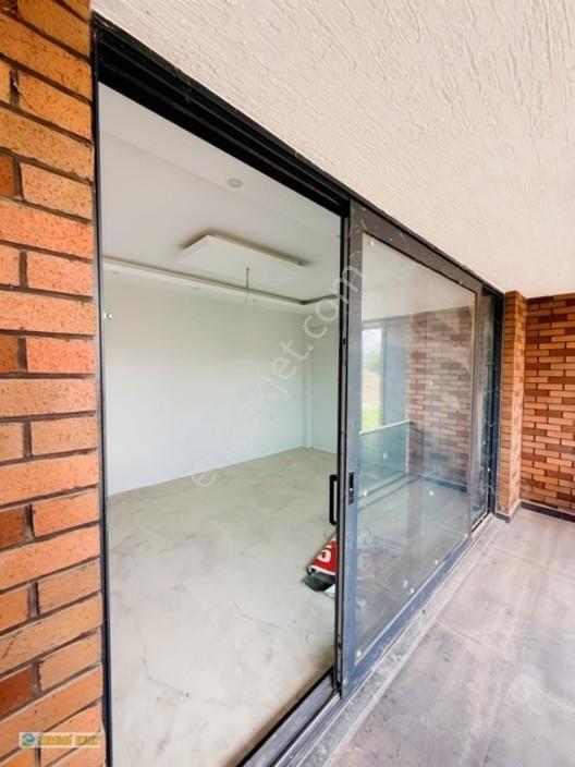 Karadağ Gayrimenkulden Nilüfer Özlüce'de 4 Katlı Sıfır Villa — fotoğraf 26