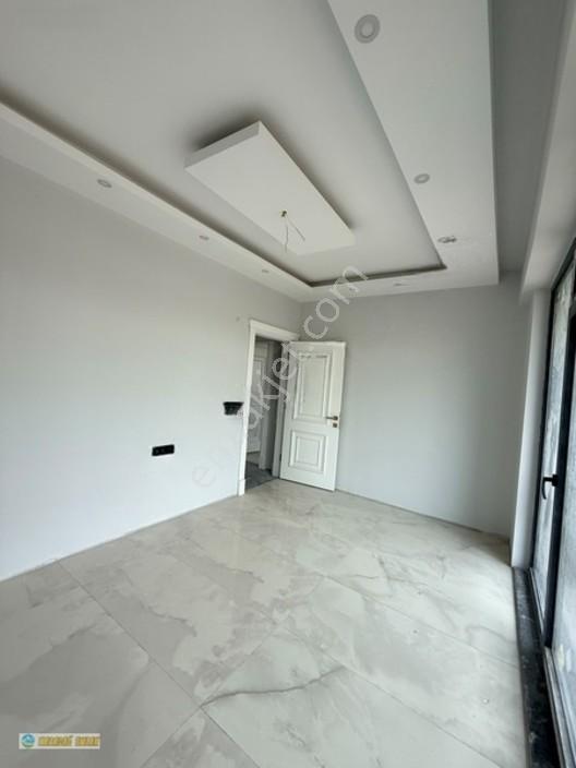 Karadağ Gayrimenkulden Nilüfer Özlüce'de 4 Katlı Sıfır Villa — fotoğraf 29