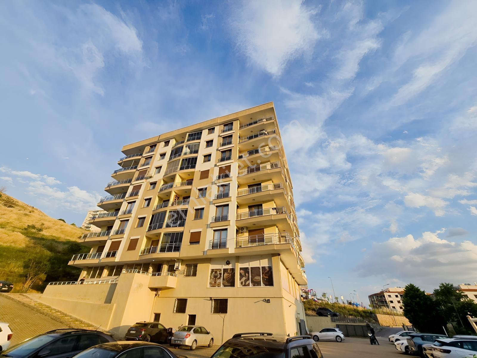 Körfez Mah Sağlam Zemin Ferah 180 M2 3+1 — fotoğraf 4