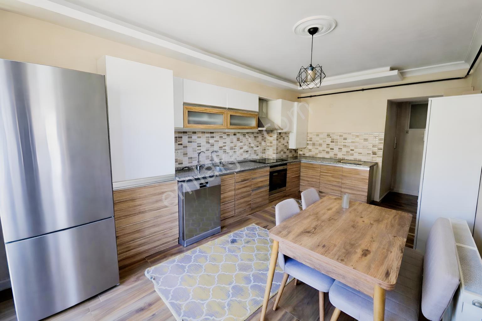 Körfez Mah Sağlam Zemin Ferah 180 M2 3+1 — fotoğraf 13