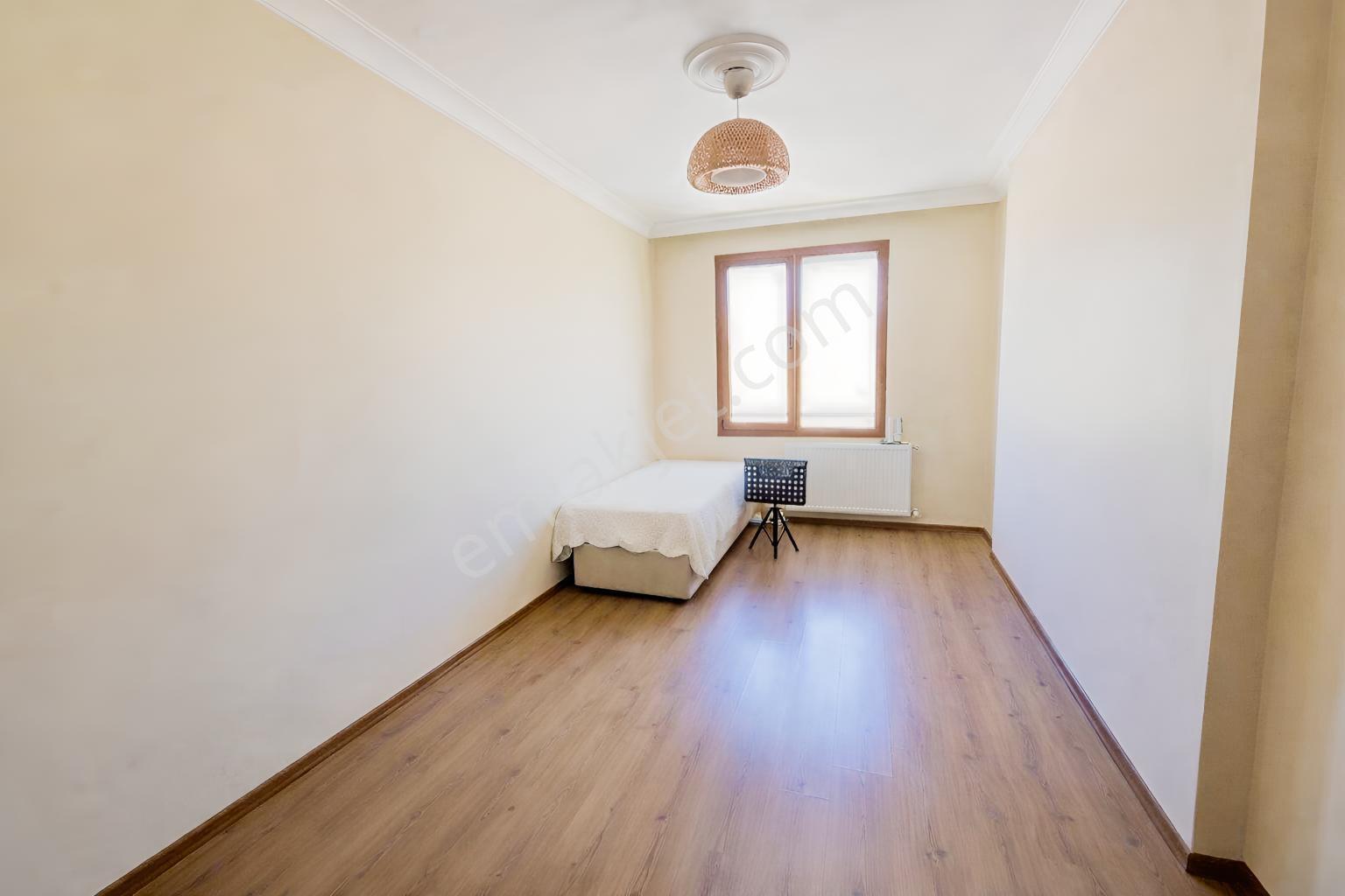 Körfez Mah Sağlam Zemin Ferah 180 M2 3+1 — fotoğraf 18