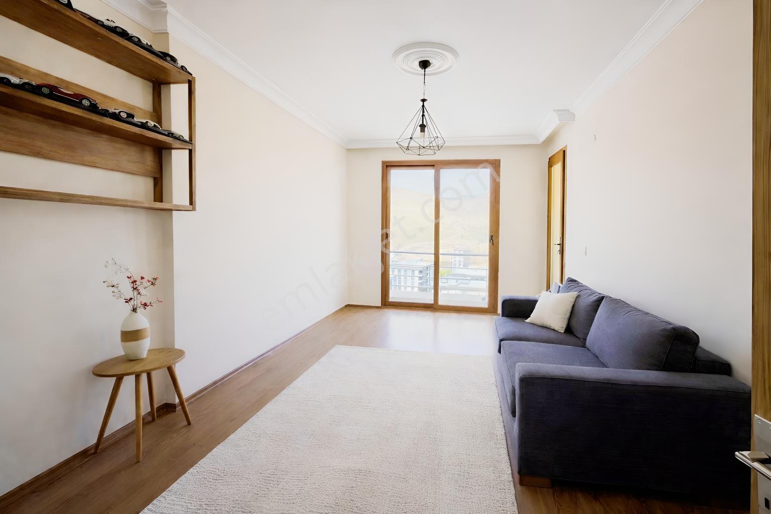 Körfez Mah Sağlam Zemin Ferah 180 M2 3+1 — fotoğraf 19