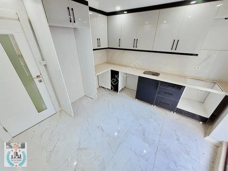 Üç Kardeşler'dn 50.yıl Mh'de 3+1 Sıfır 130m² Arakat Tramway Dibi — fotoğraf 26